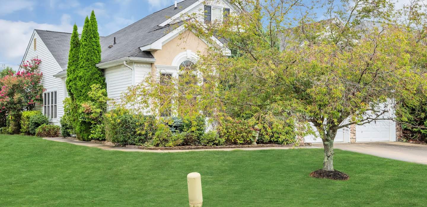 House with pool