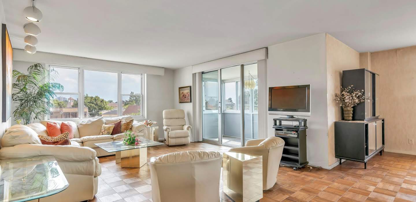 Apartment with terrace